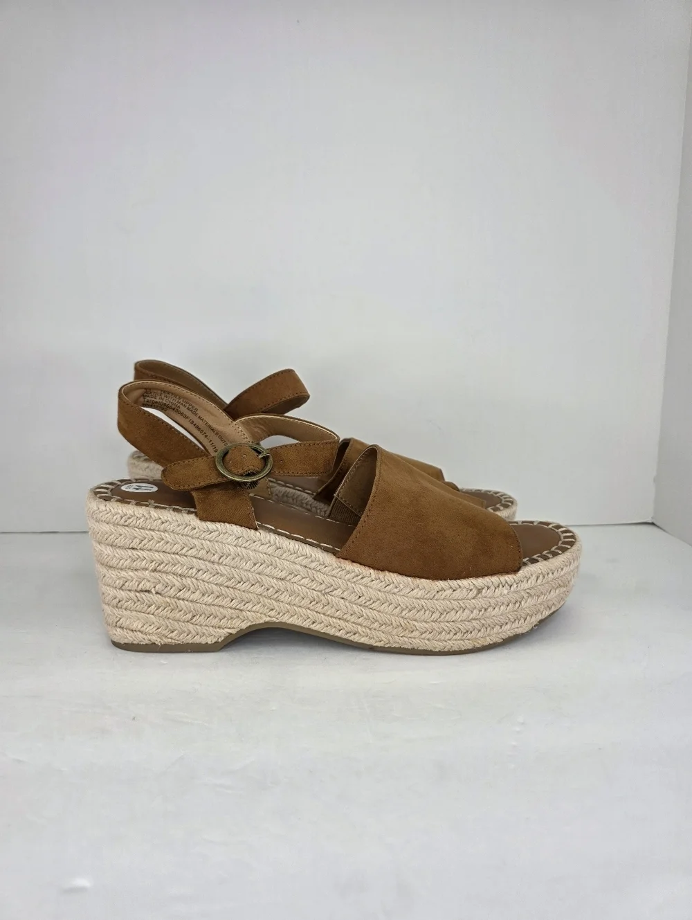 Universal Thread Sandals Women’s 11 Platform Espadrilles Brown Faux Suede Casual
